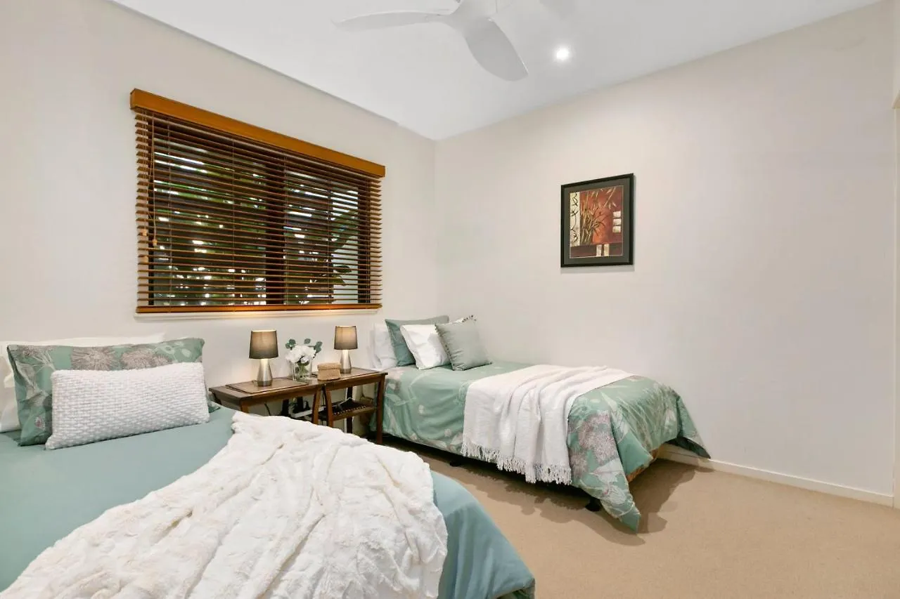 Belle Escapes Ground Floor Beachfront Apartment 요키스넙 오스트레일리아